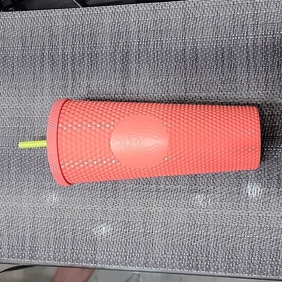*NEW* Starbucks Dragonfruit Studded Bling Tumbler 24 oz. NWT Summer 2022 - Picture 1 of 6